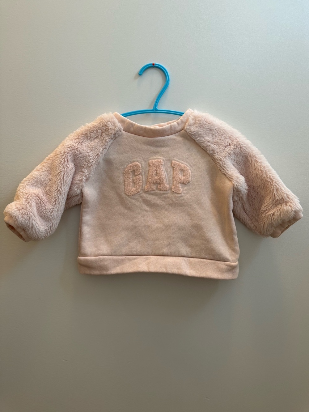 Baby Gap 3-6 month Pink Crewneck Baby Girl
